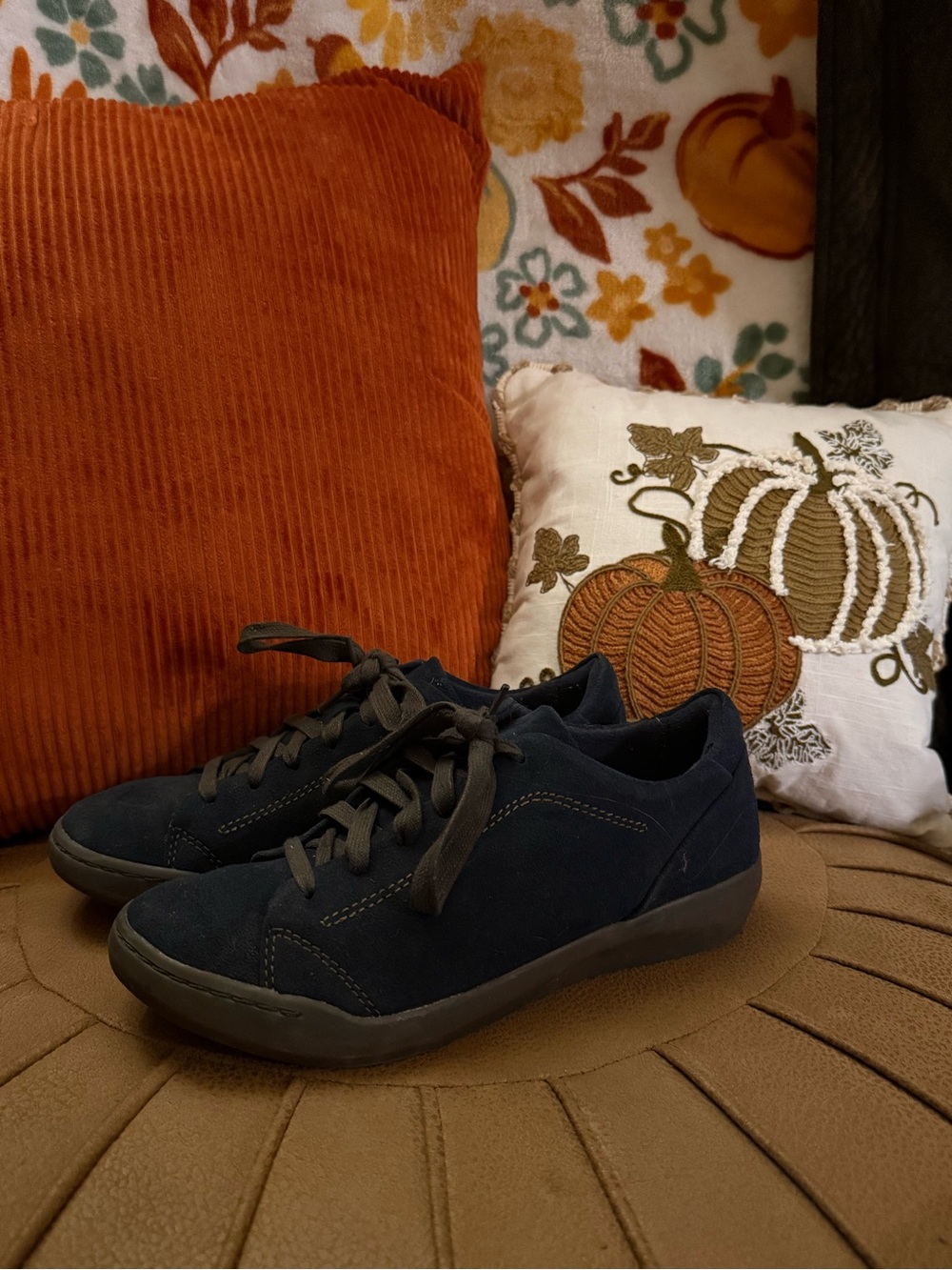 Earth Origins Swift Shea Navy Blue Suede Sneakers Casual Comfort Women's Size 8